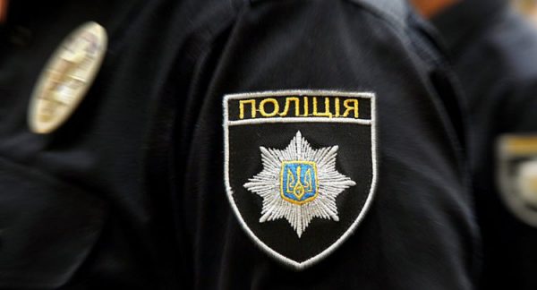У Запорізькій області зловмисники викрали інструменти і гроші у пенсіонера: підозрюваних затримали