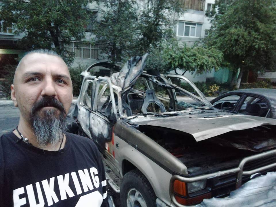 Запорожскому активисту рано утром сожгли автомобиль (Фото)