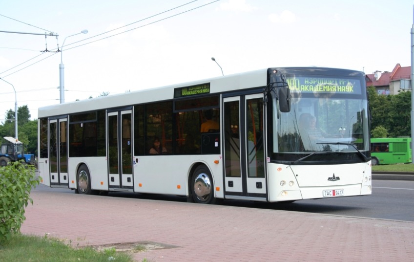 Запорожье купит еще 50 больших автобусов, но водителей для них не хватает даже при зарплате в 13 тысяч грн