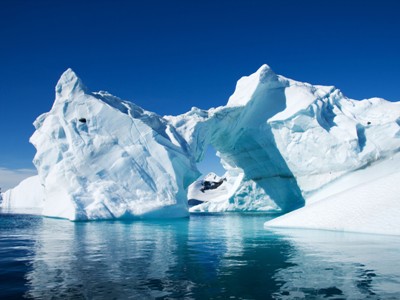 СМИ: Запорожье сравнили с огромным айсбергом, который раскололся от ледника в Антарктиде