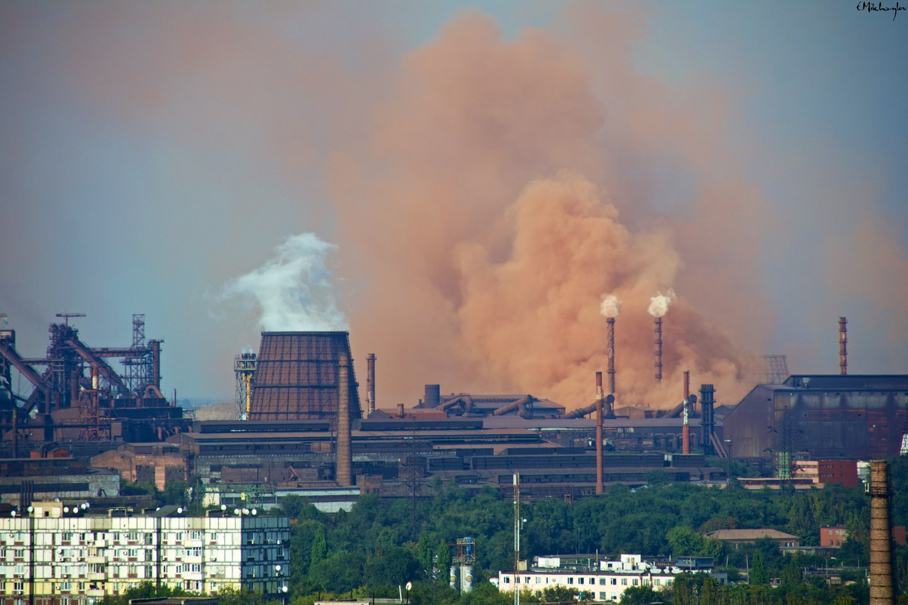 Самые грязные районы Запорожской области: объемы выбросов загрязняющих веществ предприятиями за год