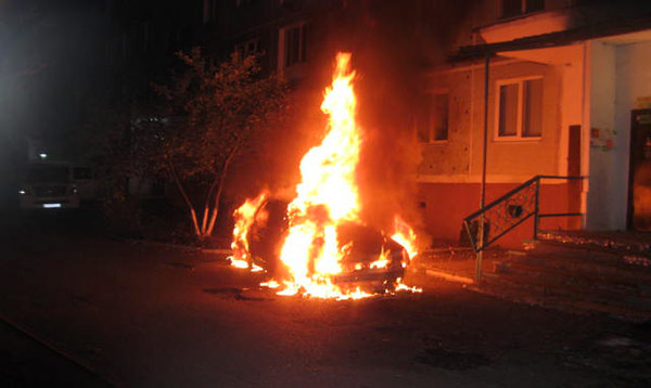 В Шевченковском районе Запорожья горела легковушка