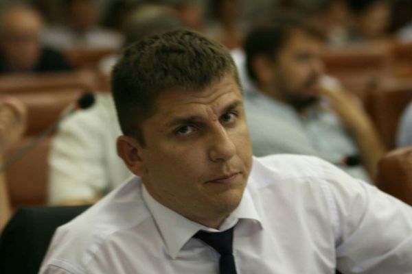 Депутат Запорожского горсовета вышел из партии “УКРОП”: его сразу же “позвали” в “Самопомощь”