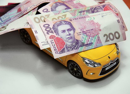 Стало известно, сколько миллионов налога заплатили собственники элитных авто в Запорожье