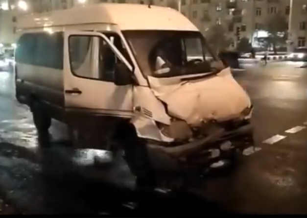 ДТП в Запорожье: маршрутка столкнулась с автобусом (Фото, видео)