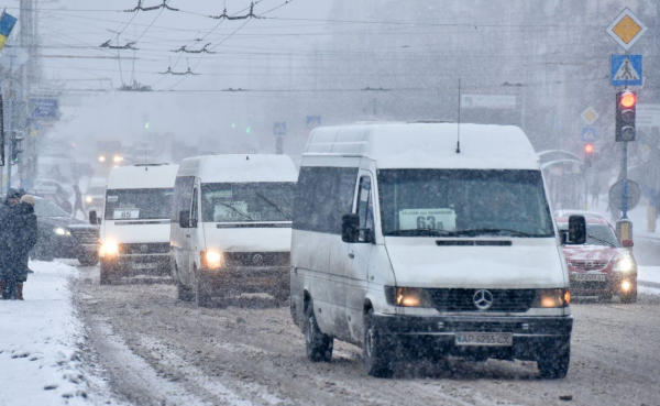 Запорожцев предупреждают об ухудшении погодных условий на дорогах области