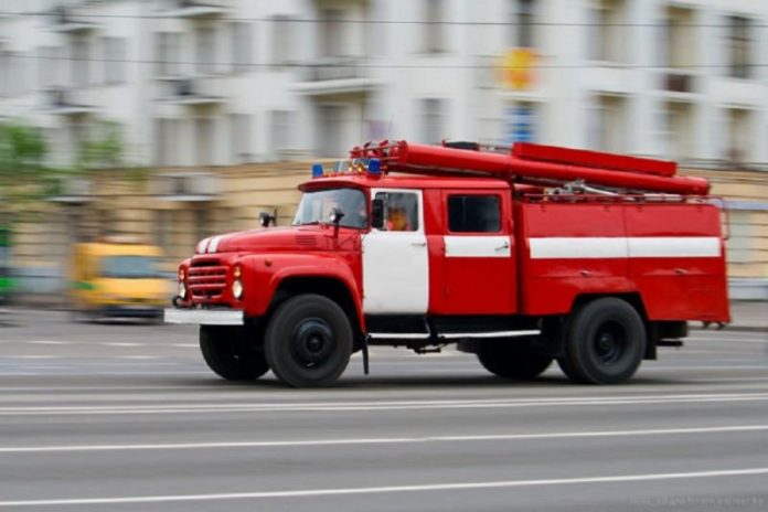 В Запорожской области горело авто (Фото)