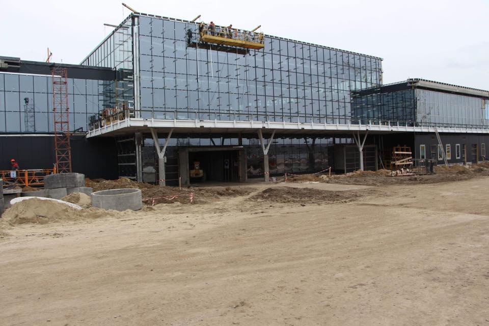 Строительство терминала Запорожского аэропорта выполнено на 80% (Фото)