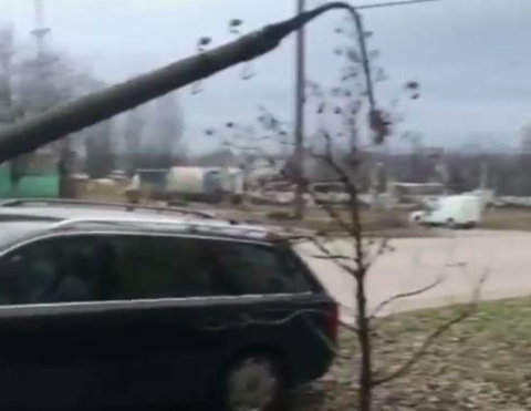 Появились подробности ДТП в Запорожье, в котором авто снесло столб (Фото)