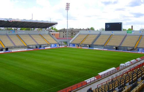Запорожский горсовет передал стадион «Славутич Арена» в качестве залога по кредиту «Укргазбанка» на строительство аэропорта 
