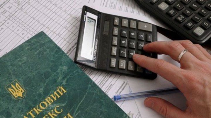 У Запорізькій області підприємець намагався ухилитися від сплати податку у розмірі майже мільйон гривень
