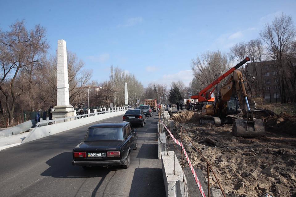 Движение транспорта по отремонтированной части путепровода на проспекте Металлургов открыто (Фото)