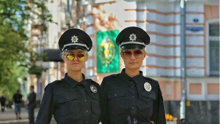 В Запорожье определили самую красивую сотрудницу полиции (Фото)