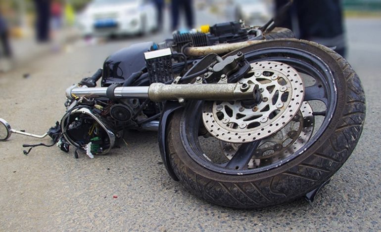Мотоциклист обгоняя маршрутку врезался во встречное авто: водитель двухколесного погиб (Фото)