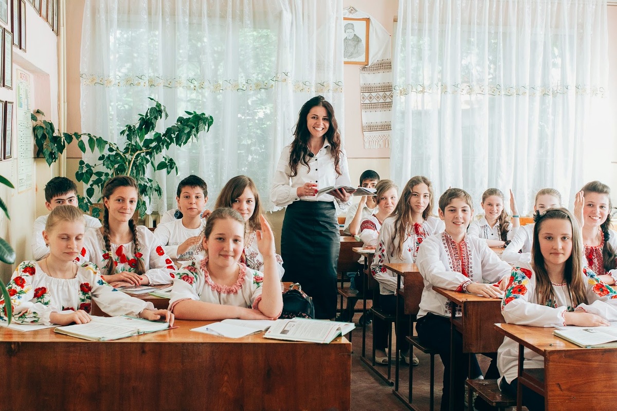 Несколько запорожских учителей представят область в конкурсе “Учитель года-2019”