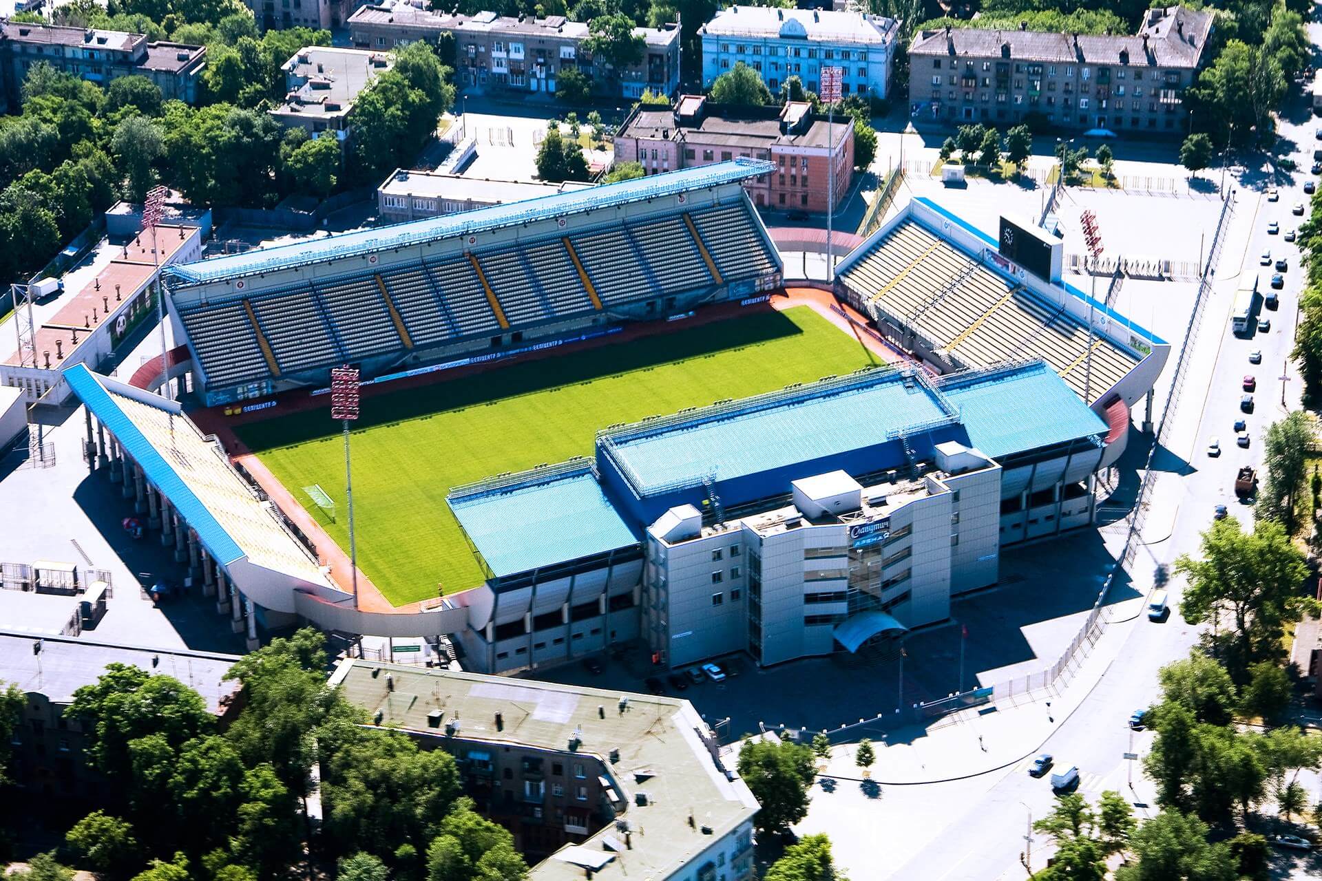 Запорожская мэрия хочет отдать стадион, построенный за 24 млн долларов, в залог кредита… на 5 млн долларов