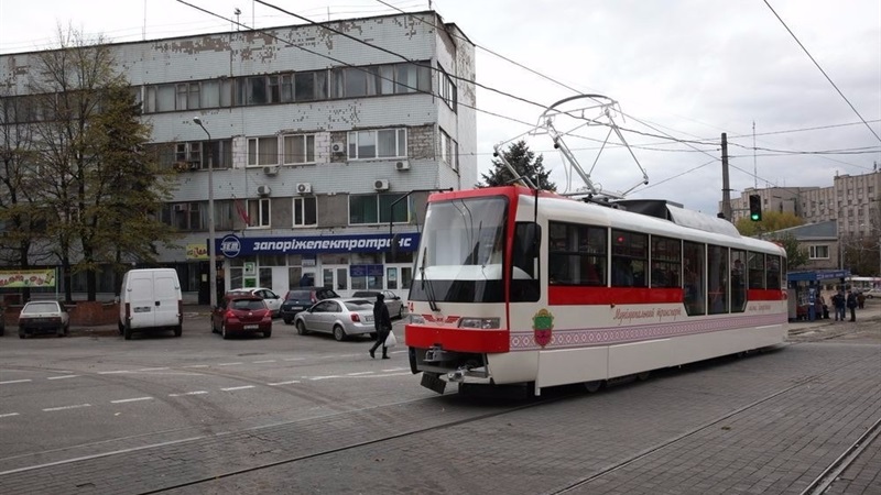 Через ремонтні роботи у Запоріжжі зміниться маршрут двох трамваїв