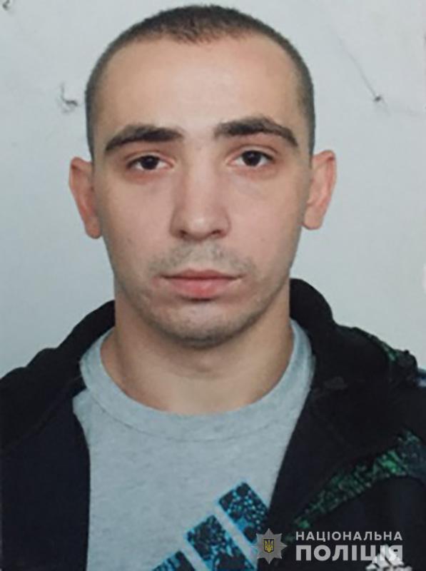 Полиция опубликовала ориентировку на парня, который совершил тяжкое преступление в Запорожье (Фото)