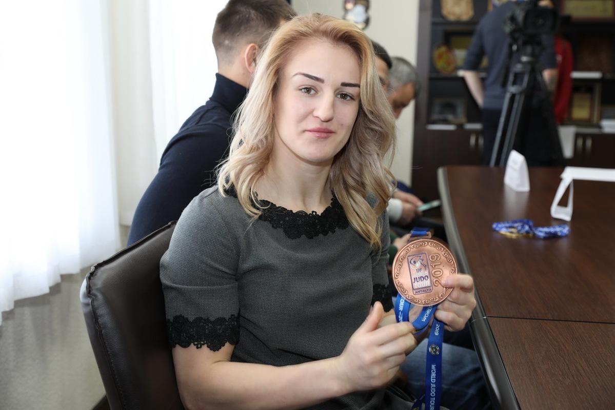 Запорожские спортсмены успешно выступили на международных турнирах по тяжелой атлетике и дзюдо