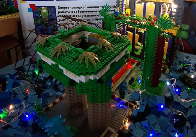 У Запоріжжі презентували мегаполіси з конструкторів LEGO (фото)
