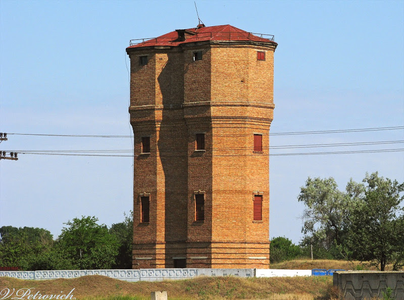 Прокуратура отстаивает сохранение от разрушения застройщиком водонапорной башни в Запорожье