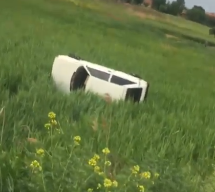 В Запорожской области Таврия слетела в кювет и перевернулась: водитель был пьян (Видео)