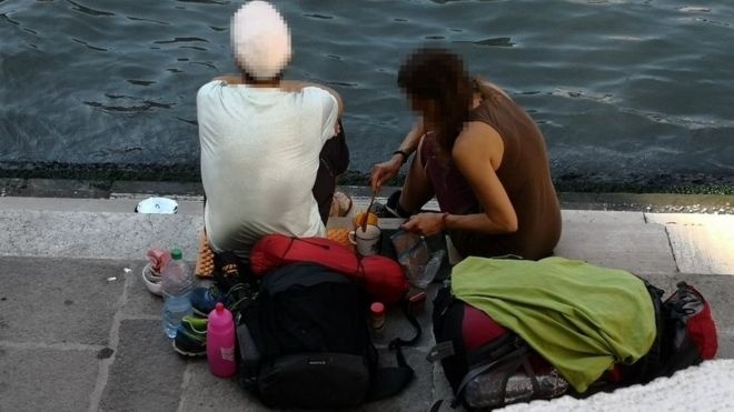 В Венеции туристов оштрафовали на €950 за приготовление кофе под мостом
