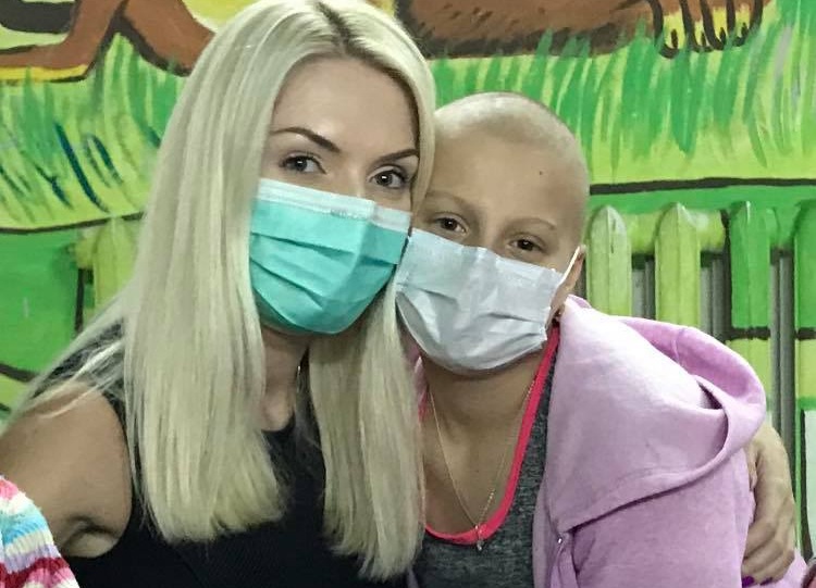 Юная пациентка запорожской больницы, которой вся страна помогала в борьбе с лейкозом, умерла сегодня ночью