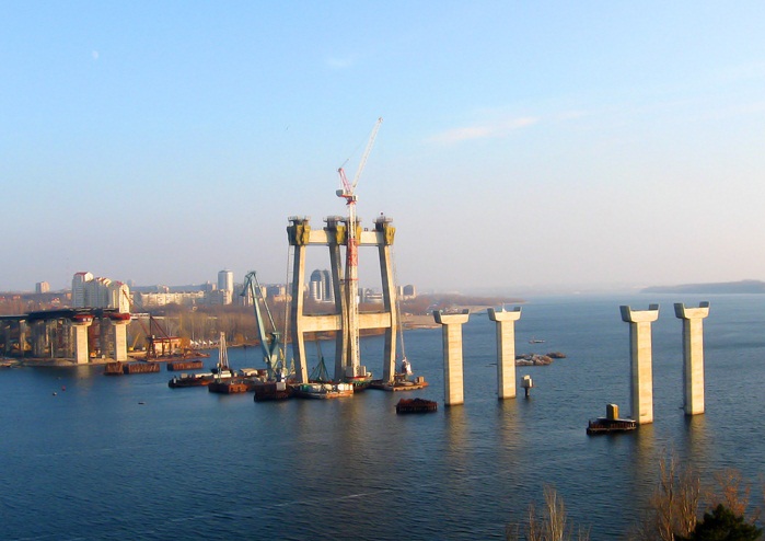 На запорожские мосты хотят привлечь средства таможенного эксперимента