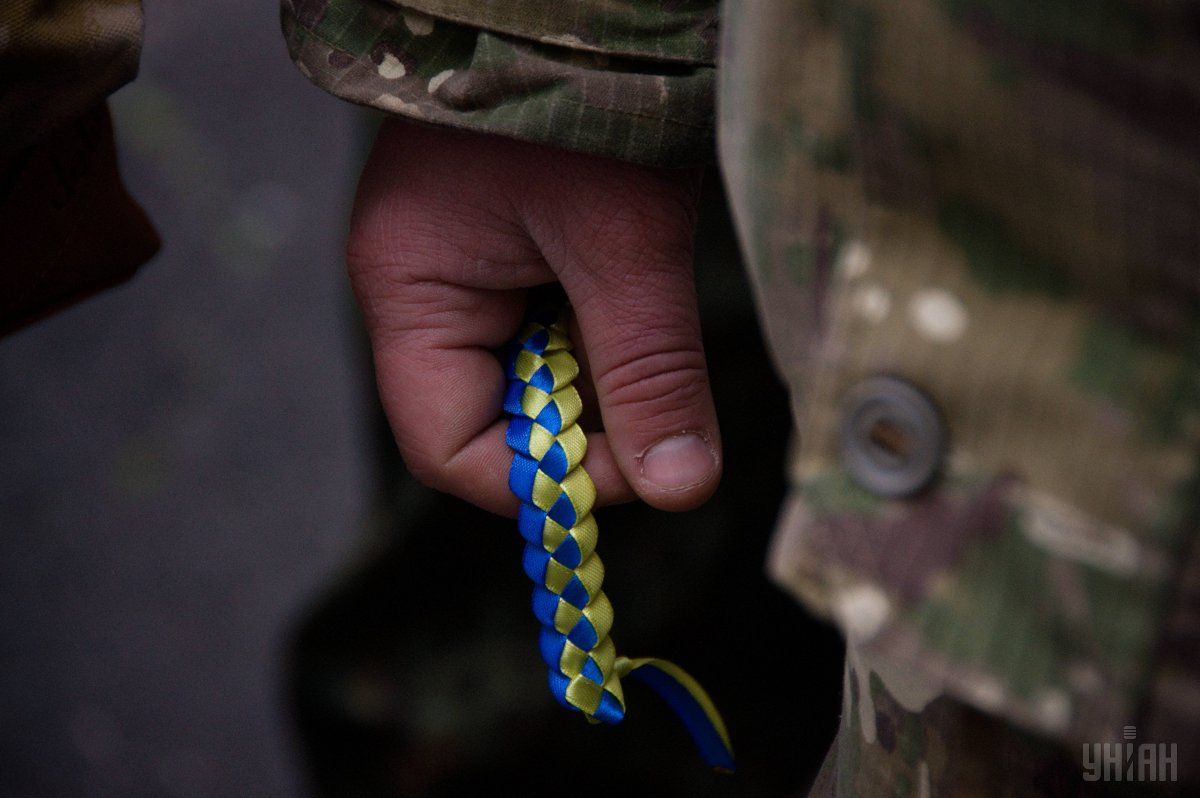 Сегодня  украинцы чтят память погибших героев Украины в Иловайском котле
