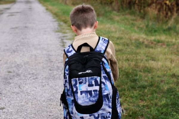 В Запорожской области 5-летний мальчик сбежал из дома, пока его мама спала