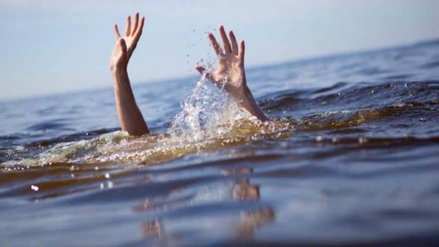 На запорожском курорте мужчина не вынырнул из-под воды