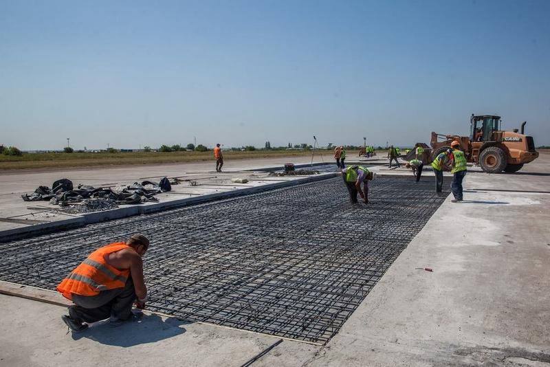 Аэропорт Запорожья заплатит 300 миллионов за ремонт взлетно-посадочной полосы
