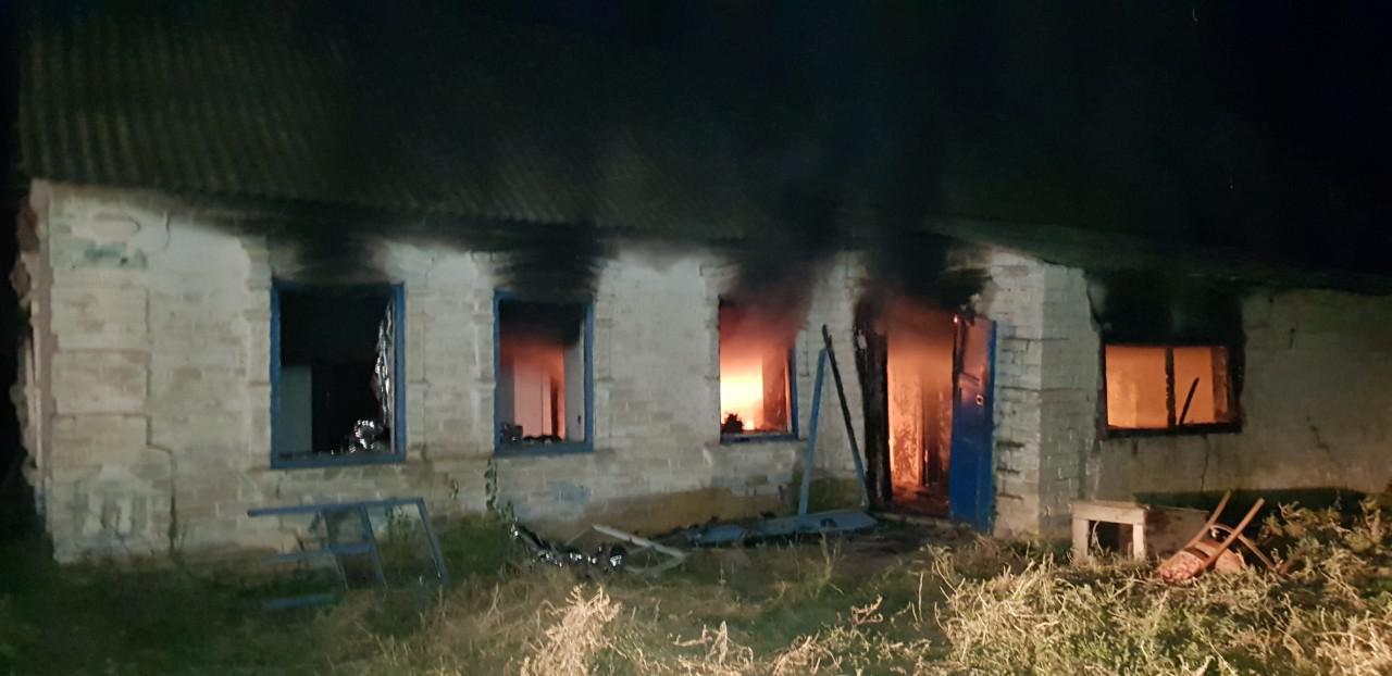 В Запорожской области сгорел жилой дом: есть погибшие (ФОТО)