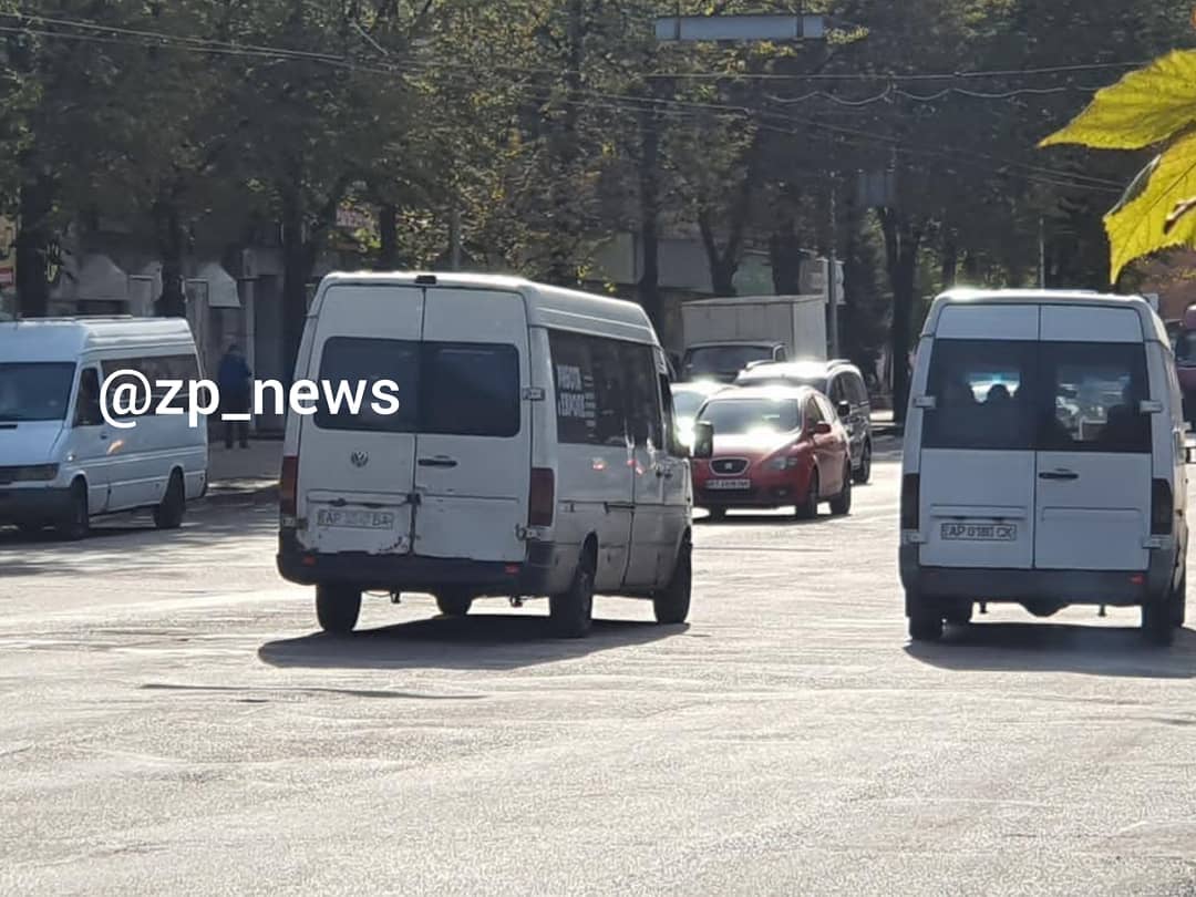 В Запорожье пассажиры пожаловались на неадекватного маршрутчика: ответ водителя-лихача (ФОТО)
