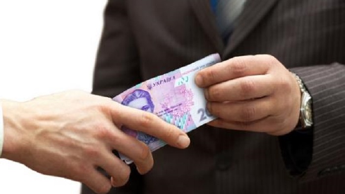 В Запорожской области лжеработник “Приватбанка” выманил у пенсионерки 20 тысяч гривен
