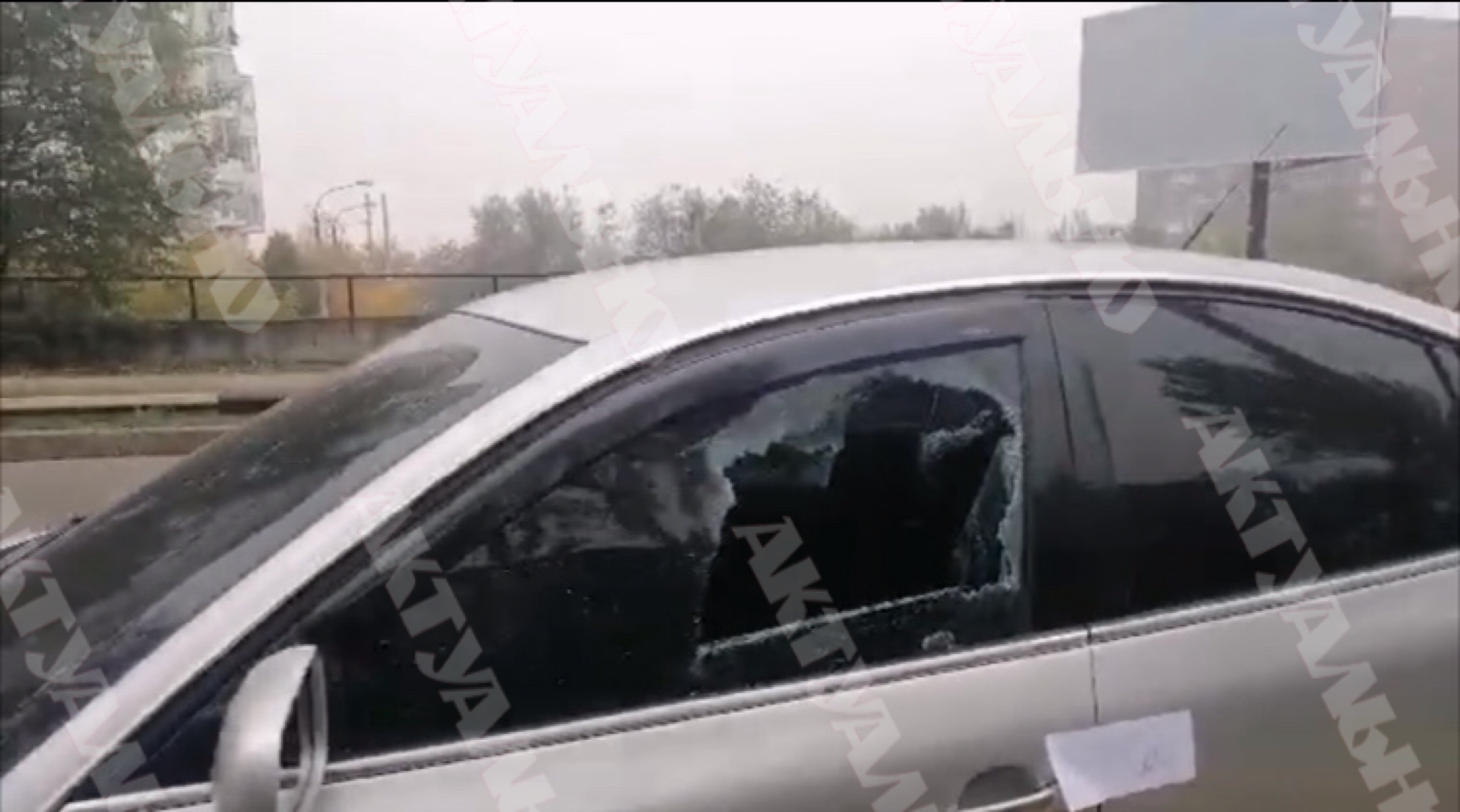 В Запорожье полицейские открыли огонь по автомобилю злоумышленников (ВИДЕО)