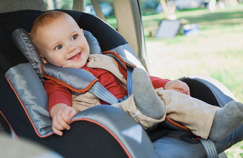 С сегодняшнего дня запорожских водителей начнут наказывать за перевозку детей без автокресел