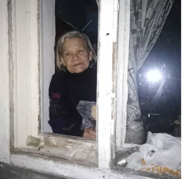 В Запорожском районе дочь бросила свою беспомощную мать одну в закрытом доме без условий для жизни