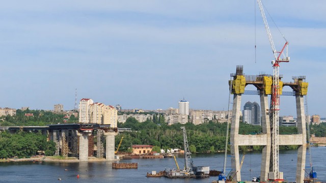 Голландская компания заинтересовалась строительством запорожских мостов-долгостроев