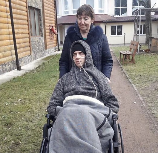 Ветеран АТО, которого в Запорожье из-за замечания избили битой, идёт на поправку, но все еще нуждается в помощи (ФОТО)