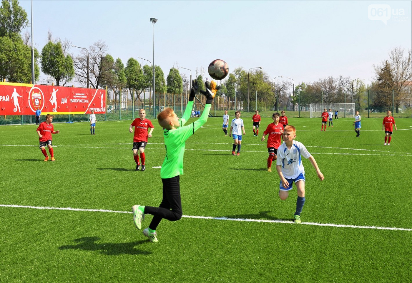 Запорожский горсовет планирует за 15 миллионов выкупить имущество спортшколы “Металлург”