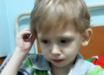 В Запорожской области мальчик с редкой формой онкологии нуждается в помощи (ФОТО)