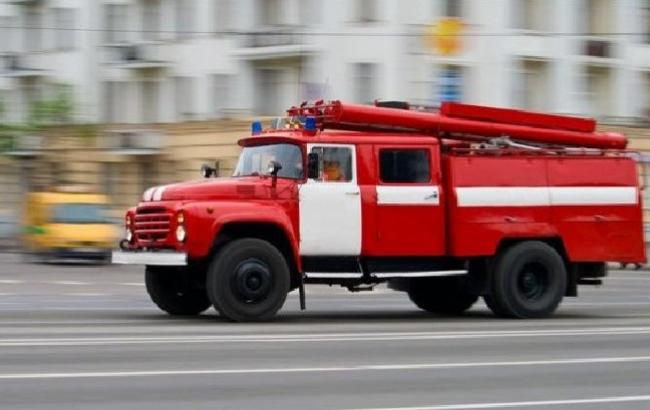 Запорожские спасатели показали, как ехали тушить BMW Х5: водители их не пропускали (ВИДЕО)