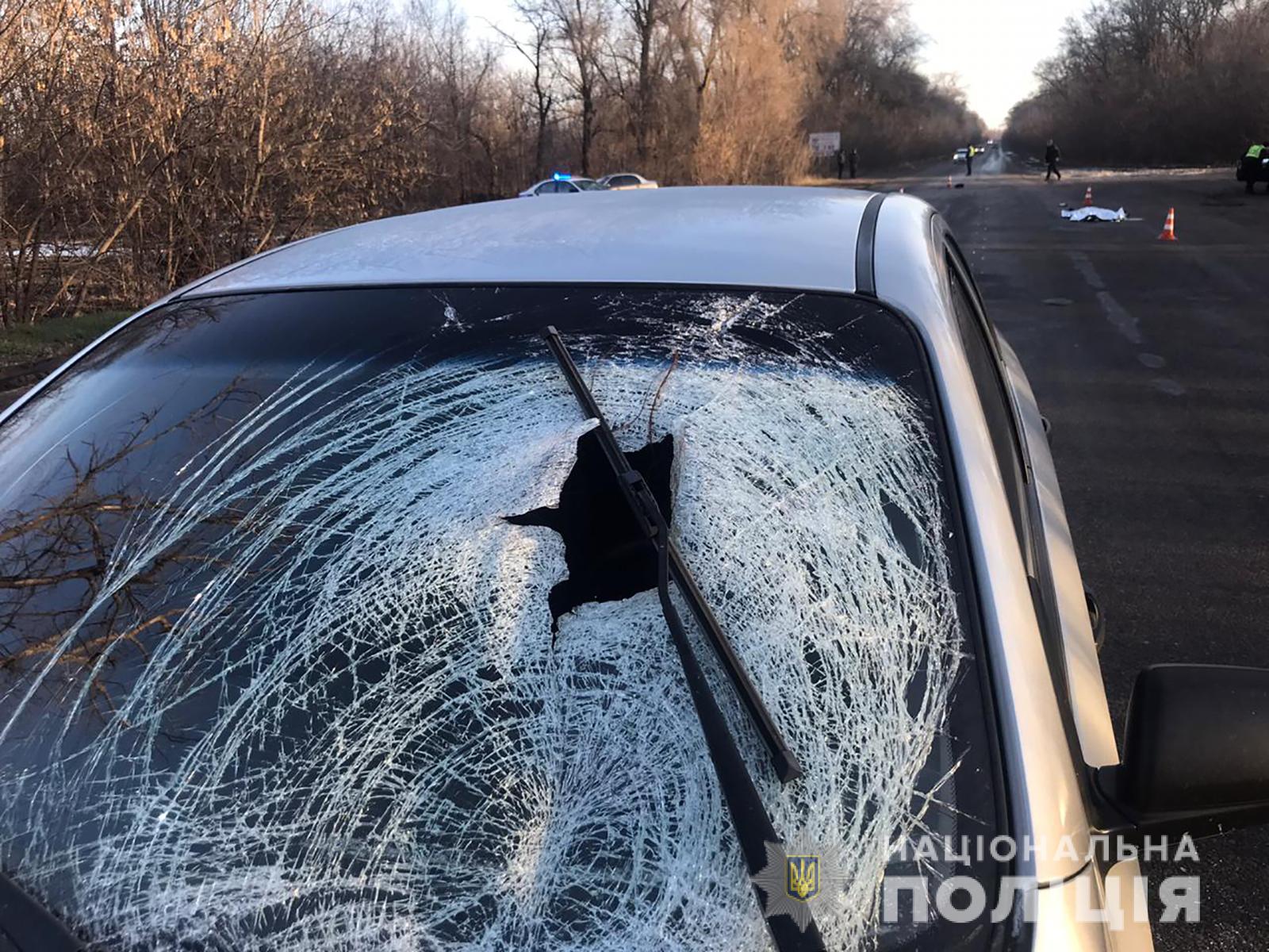 В Запорожье на Кичкасе под колёсами авто погибла женщина: разыскиваются свидетели (ФОТО)