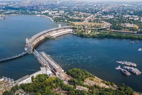 Рыбозащитные устройства, зарыбление: ДнепроГЭС приобщается к мировому опыту по охране биоресурсов