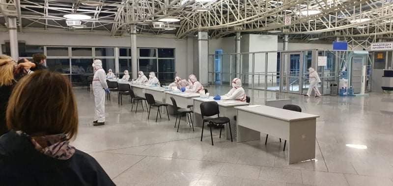 Пограничники показали, как делают экспресс-тесты в аэропорту Борисполь (ВИДЕО, ФОТО)