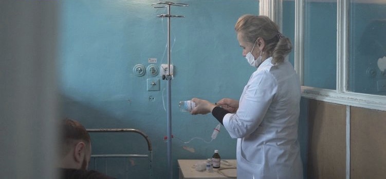 Дружина інфікованого коронавірусом українця розповіла про його стан