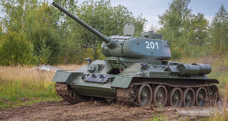 В Запорожье на “Мотор Сич” восстановили легендарный танк (ВИДЕО)