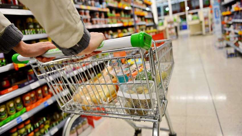 “Безопасные” часы для пенсионеров и повышение цен на “борщевой” набор: какие еще “сюрпризы” подготовила сеть супермаркетов для запорожцев